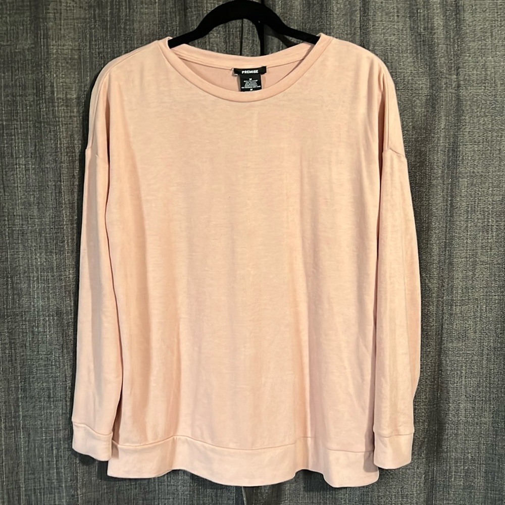 Premise pink long sleeve cozy tshirt size medium